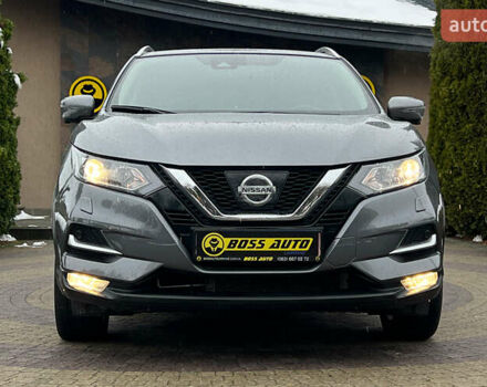 Серый Ниссан Rogue Sport, объемом двигателя 2 л и пробегом 73 тыс. км за 19750 $, фото 1 на Automoto.ua