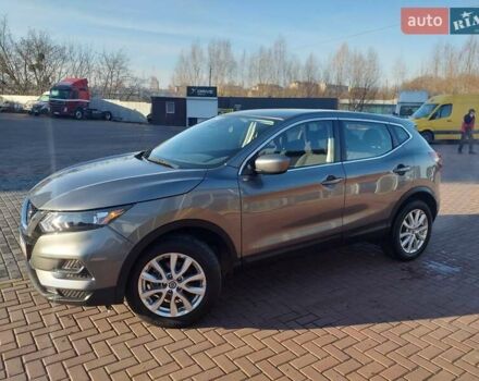 Серый Ниссан Rogue Sport, объемом двигателя 2 л и пробегом 99 тыс. км за 14950 $, фото 4 на Automoto.ua