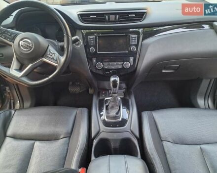 Серый Ниссан Rogue Sport, объемом двигателя 2 л и пробегом 64 тыс. км за 19600 $, фото 22 на Automoto.ua