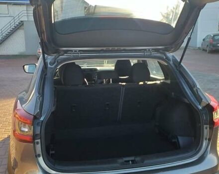 Серый Ниссан Rogue Sport, объемом двигателя 2 л и пробегом 99 тыс. км за 14950 $, фото 16 на Automoto.ua