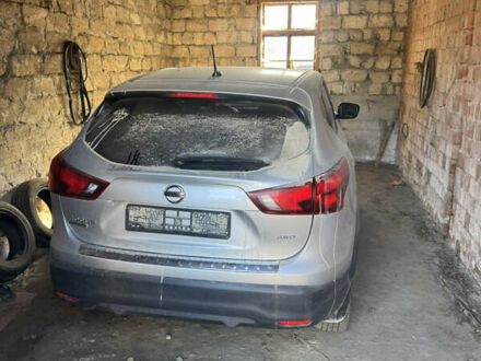 Серый Ниссан Rogue Sport, объемом двигателя 2 л и пробегом 63 тыс. км за 8000 $, фото 1 на Automoto.ua