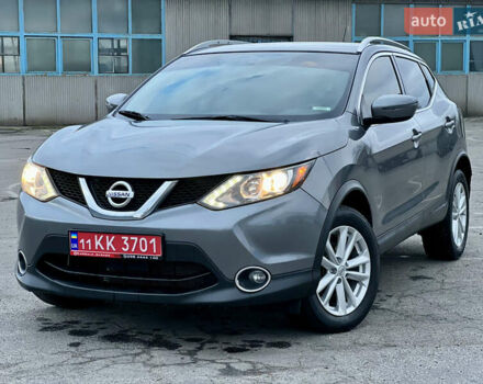 Серый Ниссан Rogue Sport, объемом двигателя 2 л и пробегом 193 тыс. км за 13000 $, фото 1 на Automoto.ua