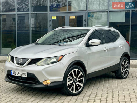 Сірий Ніссан Rogue Sport, об'ємом двигуна 2 л та пробігом 176 тис. км за 14500 $, фото 1 на Automoto.ua