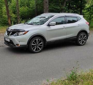 Ніссан Rogue Sport 2017 у Нетешине на Automoto.ua Сірий Ніссан Rogue Sport, об'ємом двигуна 2 л та пробігом 119 тис. км за 14800 $, фото 1 на Automoto.ua