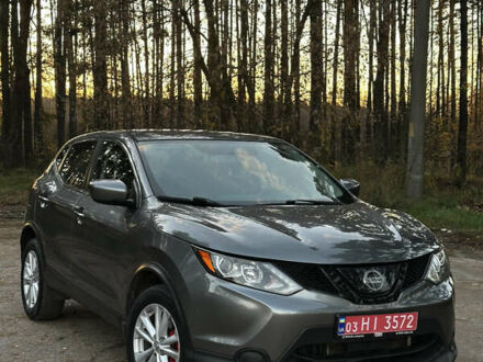 Сірий Ніссан Rogue Sport, об'ємом двигуна 2 л та пробігом 170 тис. км за 14500 $, фото 1 на Automoto.ua