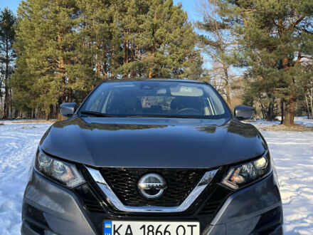 Ниссан Rogue Sport 2020 в Киеве на Automoto.ua Серый Ниссан Rogue Sport, объемом двигателя 2 л и пробегом 60 тыс. км за 18500 $, фото 1 на Automoto.ua