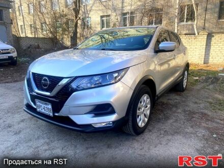 Ниссан Rogue Sport 2020 в Кременчуге на Automoto.ua Серый Ниссан Rogue Sport, объемом двигателя 20 л и пробегом 137 тыс. км за 12499 $, фото 1 на Automoto.ua