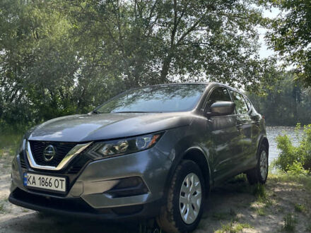 Сірий Ніссан Rogue Sport, об'ємом двигуна 2 л та пробігом 60 тис. км за 18000 $, фото 1 на Automoto.ua