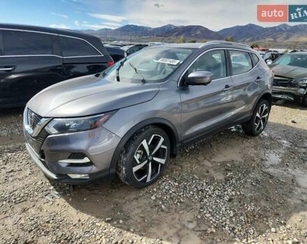 Серый Ниссан Rogue Sport, объемом двигателя 2 л и пробегом 64 тыс. км за 3000 $, фото 1 на Automoto.ua