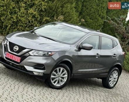 Серый Ниссан Rogue Sport, объемом двигателя 2 л и пробегом 93 тыс. км за 15300 $, фото 1 на Automoto.ua