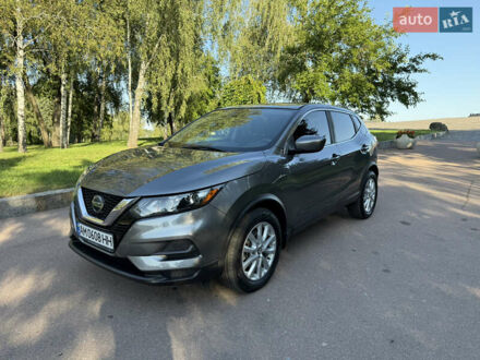 Сірий Ніссан Rogue Sport, об'ємом двигуна 2 л та пробігом 46 тис. км за 19999 $, фото 1 на Automoto.ua