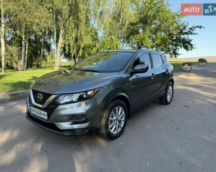 Серый Ниссан Rogue Sport, объемом двигателя 2 л и пробегом 46 тыс. км за 19999 $, фото 1 на Automoto.ua