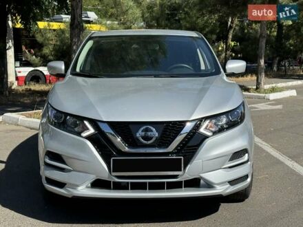 Сірий Ніссан Rogue Sport, об'ємом двигуна 2 л та пробігом 47 тис. км за 17399 $, фото 1 на Automoto.ua
