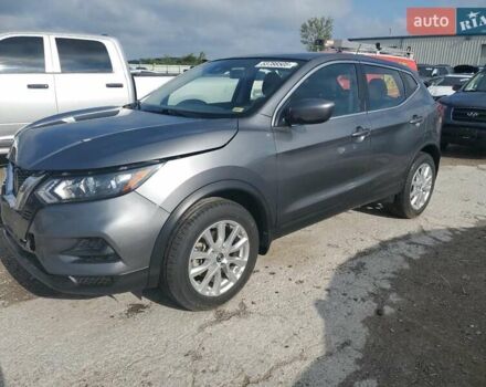 Серый Ниссан Rogue Sport, объемом двигателя 2 л и пробегом 119 тыс. км за 11950 $, фото 1 на Automoto.ua