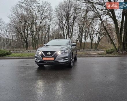 Серый Ниссан Rogue Sport, объемом двигателя 2 л и пробегом 70 тыс. км за 18200 $, фото 1 на Automoto.ua