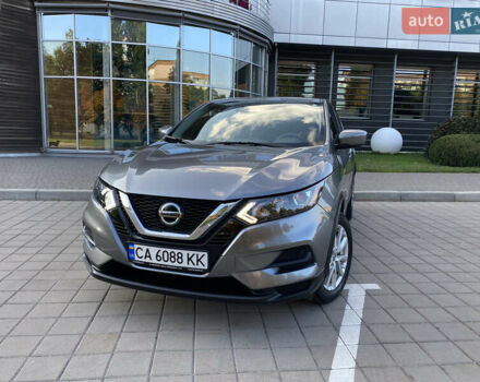 Сірий Ніссан Rogue Sport, об'ємом двигуна 2 л та пробігом 120 тис. км за 15900 $, фото 1 на Automoto.ua