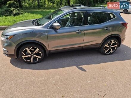 Сірий Ніссан Rogue Sport, об'ємом двигуна 2 л та пробігом 64 тис. км за 19600 $, фото 1 на Automoto.ua