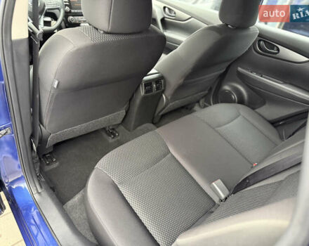 Синий Ниссан Rogue Sport, объемом двигателя 2 л и пробегом 72 тыс. км за 15288 $, фото 19 на Automoto.ua