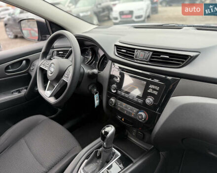 Синий Ниссан Rogue Sport, объемом двигателя 2 л и пробегом 72 тыс. км за 15288 $, фото 8 на Automoto.ua