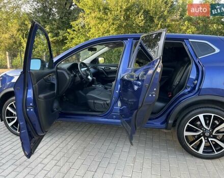 Синий Ниссан Rogue Sport, объемом двигателя 2 л и пробегом 86 тыс. км за 16500 $, фото 26 на Automoto.ua
