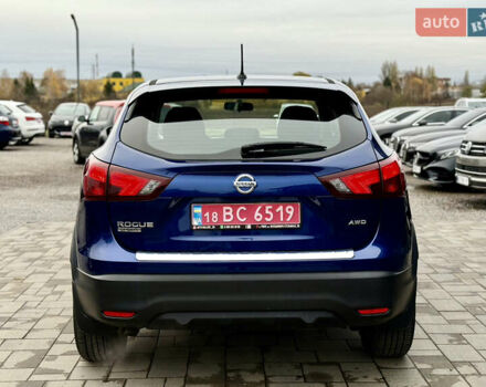 Синий Ниссан Rogue Sport, объемом двигателя 2 л и пробегом 72 тыс. км за 15288 $, фото 7 на Automoto.ua