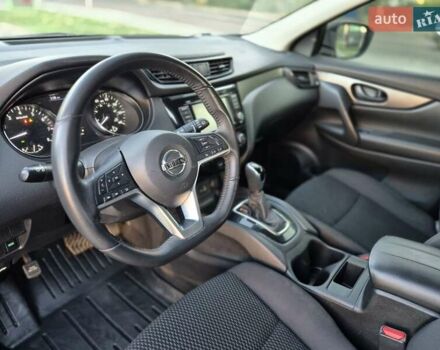 Синий Ниссан Rogue Sport, объемом двигателя 2 л и пробегом 140 тыс. км за 13800 $, фото 12 на Automoto.ua