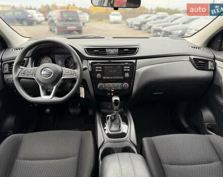 Синий Ниссан Rogue Sport, объемом двигателя 2 л и пробегом 72 тыс. км за 15288 $, фото 9 на Automoto.ua