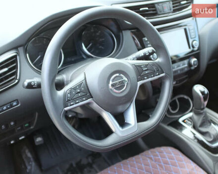 Синий Ниссан Rogue Sport, объемом двигателя 2 л и пробегом 160 тыс. км за 15000 $, фото 14 на Automoto.ua