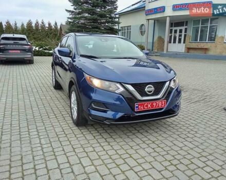 Синий Ниссан Rogue Sport, объемом двигателя 2 л и пробегом 119 тыс. км за 14150 $, фото 1 на Automoto.ua