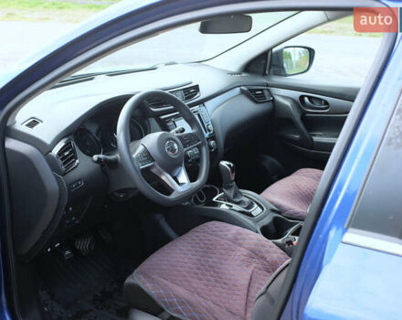 Синий Ниссан Rogue Sport, объемом двигателя 2 л и пробегом 160 тыс. км за 15000 $, фото 15 на Automoto.ua