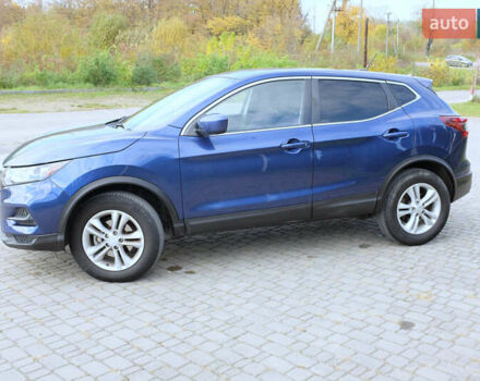 Синий Ниссан Rogue Sport, объемом двигателя 2 л и пробегом 160 тыс. км за 15000 $, фото 4 на Automoto.ua