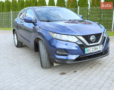 Синий Ниссан Rogue Sport, объемом двигателя 2 л и пробегом 160 тыс. км за 15000 $, фото 2 на Automoto.ua