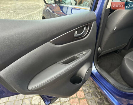 Синій Ніссан Rogue Sport, об'ємом двигуна 2 л та пробігом 50 тис. км за 14500 $, фото 14 на Automoto.ua