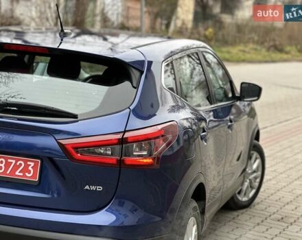 Синий Ниссан Rogue Sport, объемом двигателя 2 л и пробегом 121 тыс. км за 14999 $, фото 12 на Automoto.ua