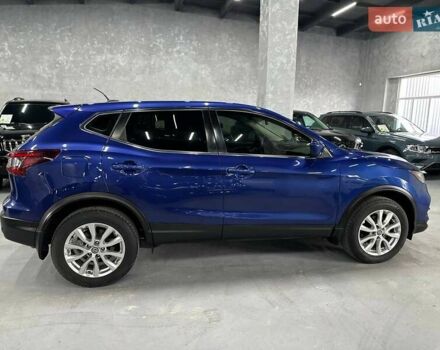 Синий Ниссан Rogue Sport, объемом двигателя 2 л и пробегом 20 тыс. км за 17599 $, фото 6 на Automoto.ua