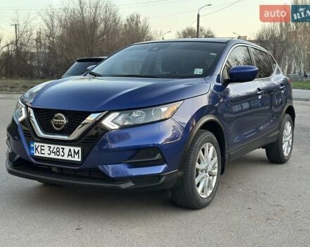 Синий Ниссан Rogue Sport, объемом двигателя 2 л и пробегом 20 тыс. км за 16999 $, фото 4 на Automoto.ua