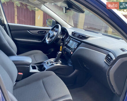 Синий Ниссан Rogue Sport, объемом двигателя 2 л и пробегом 14 тыс. км за 17100 $, фото 5 на Automoto.ua