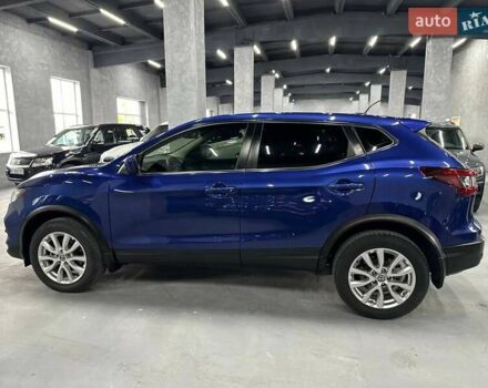 Синий Ниссан Rogue Sport, объемом двигателя 2 л и пробегом 20 тыс. км за 17599 $, фото 2 на Automoto.ua