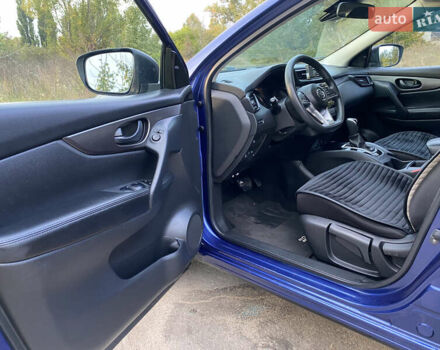 Синий Ниссан Rogue Sport, объемом двигателя 2 л и пробегом 135 тыс. км за 14999 $, фото 16 на Automoto.ua