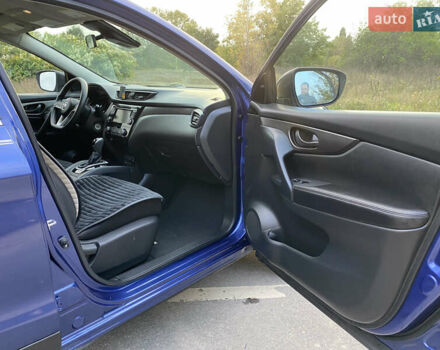 Синий Ниссан Rogue Sport, объемом двигателя 2 л и пробегом 135 тыс. км за 14999 $, фото 23 на Automoto.ua