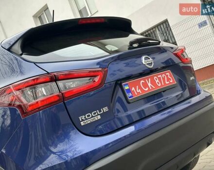 Синий Ниссан Rogue Sport, объемом двигателя 2 л и пробегом 121 тыс. км за 14999 $, фото 18 на Automoto.ua