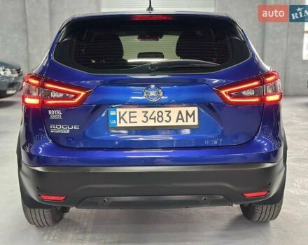 Синий Ниссан Rogue Sport, объемом двигателя 2 л и пробегом 20 тыс. км за 17599 $, фото 4 на Automoto.ua
