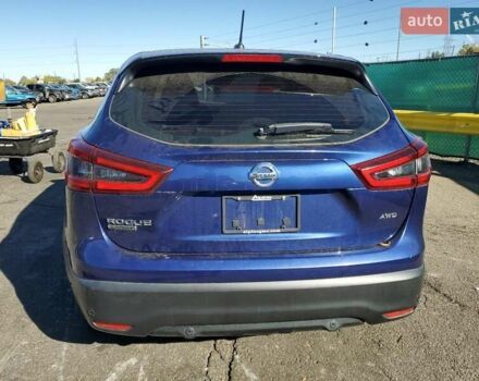 Синий Ниссан Rogue Sport, объемом двигателя 2 л и пробегом 88 тыс. км за 3000 $, фото 5 на Automoto.ua