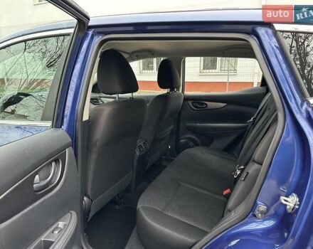 Синий Ниссан Rogue Sport, объемом двигателя 2 л и пробегом 121 тыс. км за 14999 $, фото 28 на Automoto.ua