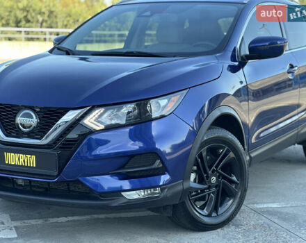 Синий Ниссан Rogue Sport, объемом двигателя 2 л и пробегом 39 тыс. км за 16300 $, фото 4 на Automoto.ua