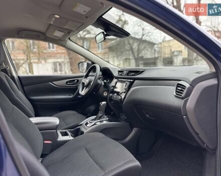 Синий Ниссан Rogue Sport, объемом двигателя 2 л и пробегом 121 тыс. км за 14999 $, фото 23 на Automoto.ua
