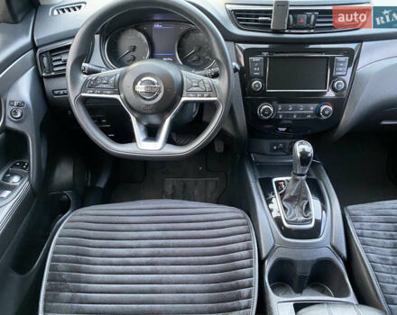 Синий Ниссан Rogue Sport, объемом двигателя 2 л и пробегом 135 тыс. км за 14999 $, фото 31 на Automoto.ua