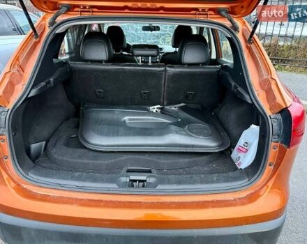 Оранжевый Ниссан Rogue Sport, объемом двигателя 2 л и пробегом 110 тыс. км за 11200 $, фото 6 на Automoto.ua