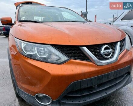 Помаранчевий Ніссан Rogue Sport, об'ємом двигуна 2 л та пробігом 110 тис. км за 10800 $, фото 2 на Automoto.ua