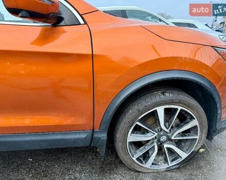 Оранжевый Ниссан Rogue Sport, объемом двигателя 2 л и пробегом 110 тыс. км за 11200 $, фото 22 на Automoto.ua